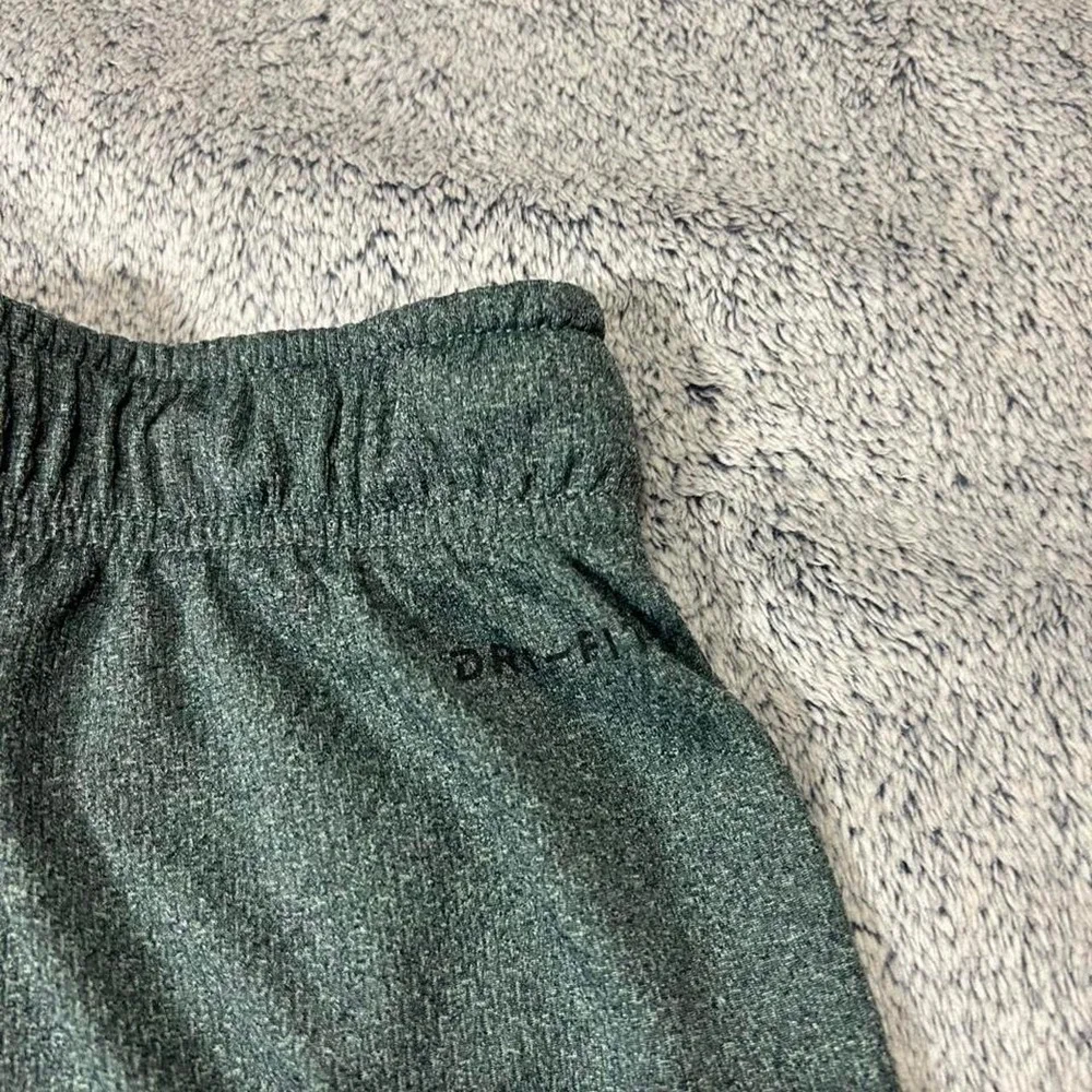 Nike Dri-Fit Green Athletic Shorts Mens Small
